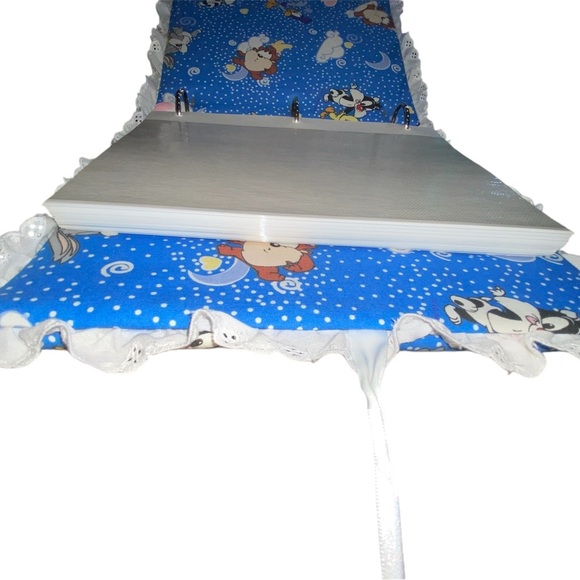 Vintage Baby Looney Tunes Hand Quilted Baby Picture Book - Picture 9 of 11